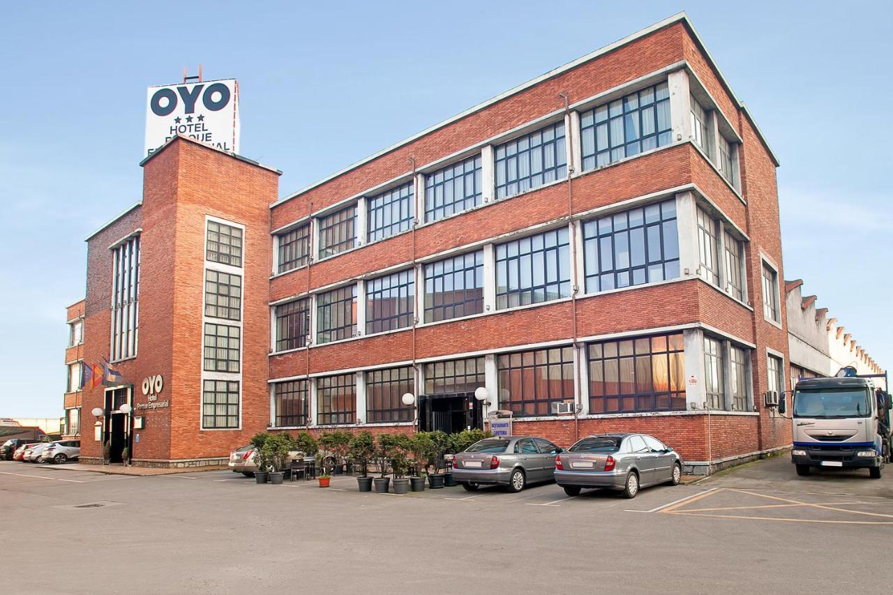OYO Hotel Parque Empresarial Avilés Exterior foto
